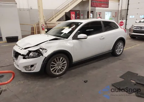 2012 Volvo C30 T5 from USA, damaged, VIN YV1672MK4C2280702